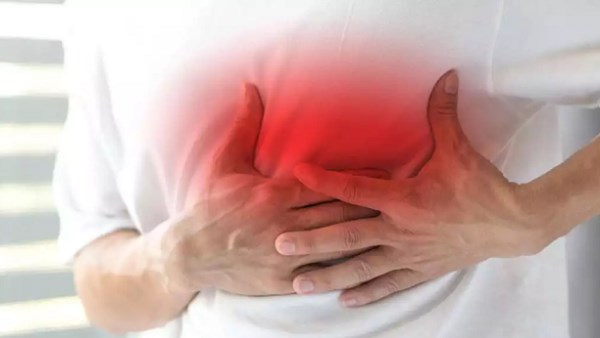 5 مخاطر لموجة الحر الشديدة على القلب.. ونصائح للوقاية
