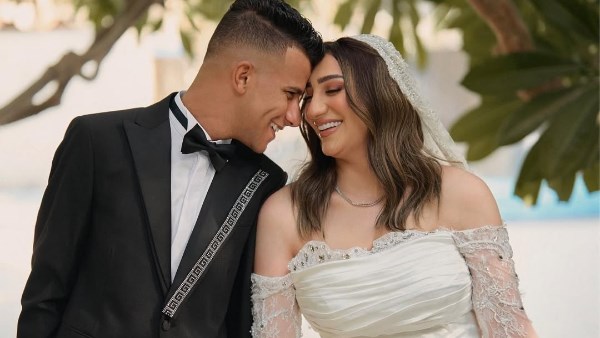 عصام صاصا وزوجته