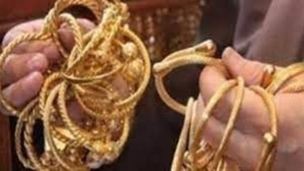 الشقة خالية.. حكم قضائي ضد عاطلين سرقا مشغولات ذهبية وعملات أجنبية