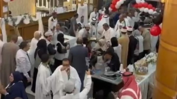 رئيس بعثة الحج : وصول 17 ألف حاج من القرعة إلى مكة المكرمة.. صور