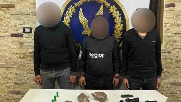 خرظوش وطبنجات.. القبض على 3 عناصر اجرامية بالقاهرة