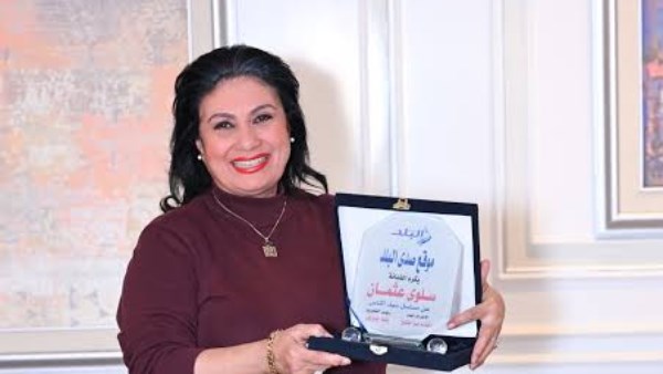 الفنانة سلوي عثمان 