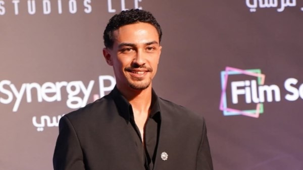 الفنان أحمد غزي
