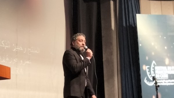 بالصور.. تامر فرج مقدم افتتاح مهرجان القاهرة للسينما الفرنكوفونية