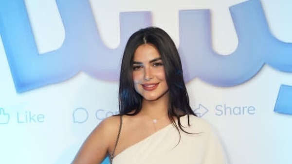 الفنانة رانيا منصور 