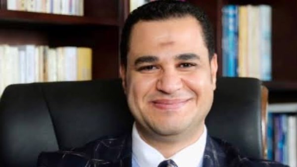الدكتور أحمد هارون 