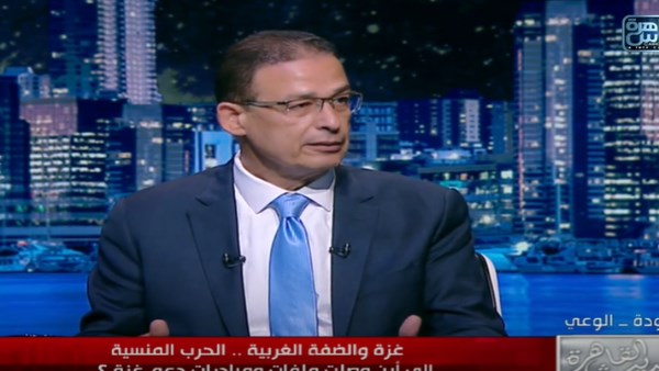عاطف سالم 