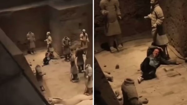 سائح مجلي يقفز داخل عرض جيش الطين الشهير بالصين
