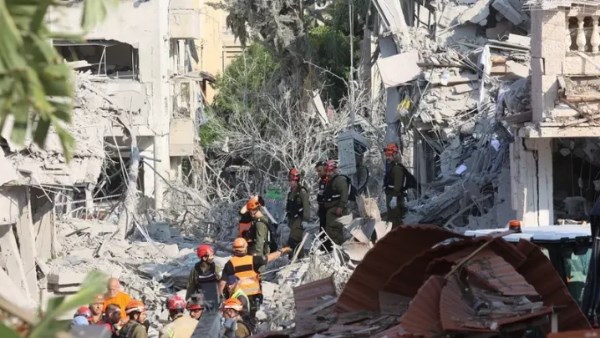 إسرائيل: إيران تهديد وجودي وردها يستهدف مدنيينا
