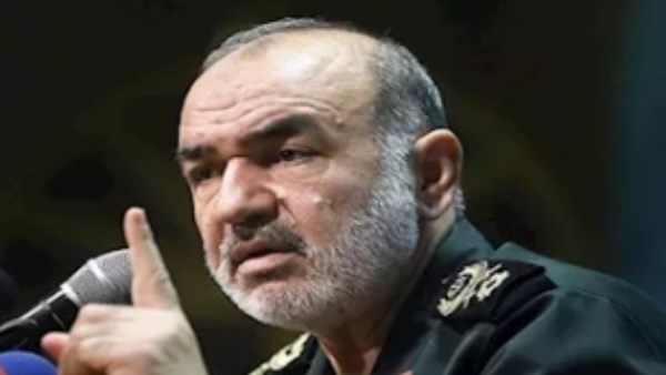 القائد الحرس الثوري الإيراني حسين سلامي