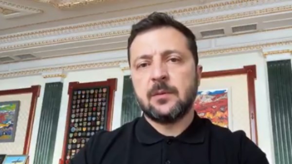 الرئيس الأوكراني زيلينسكي 