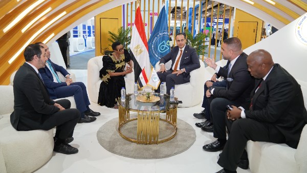 جانب من اللقاءات 