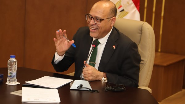 وزير العمل