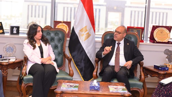 وزير العمل مسئولة مبادرة ابدأ
