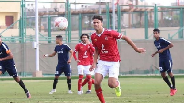 موقف محمد ياسر مهاجم الأهلي بعد عودته من الدوري التشيكي.. تفاصيل