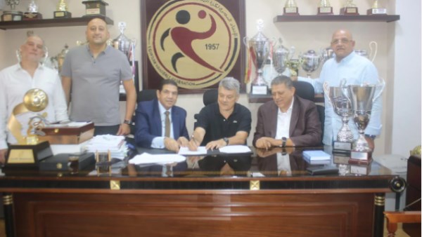 الاسباني خافيير باسكوال
