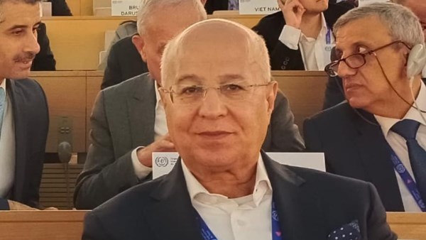 خالد عيش رئيس النقابة العامة للعاملين بالصناعات الغذائية