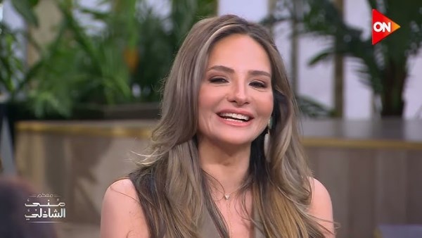سالى شاهين