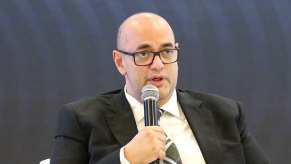 معتز عاطف وكيل أول وزارة البترول والمتحدث باسم الوزارة 