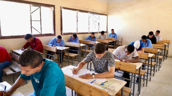 امتحانات الدبلومات الفنية 2025 التحريرية
