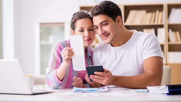 يف تدير ربة المنزل ميزانية العيد بنجاح؟ 