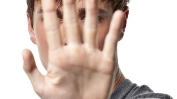 8 عادات تجعلك غير سعيد وغير راضي عن نفسك 