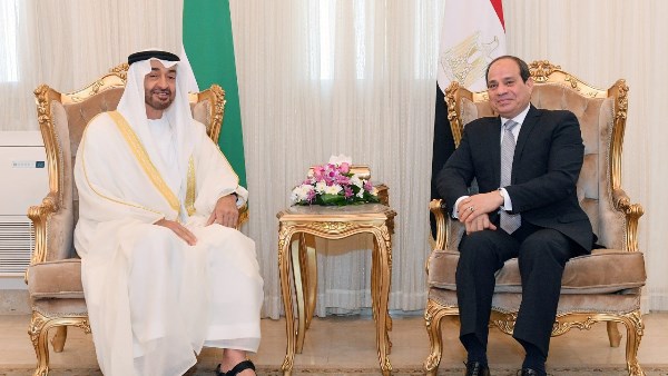 الرئيس السيسي وبن زايد يؤكدان أهمية الوقف الفوري لإطلاق النار بغزة| صور