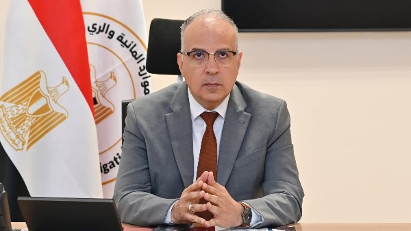 وزير الري 