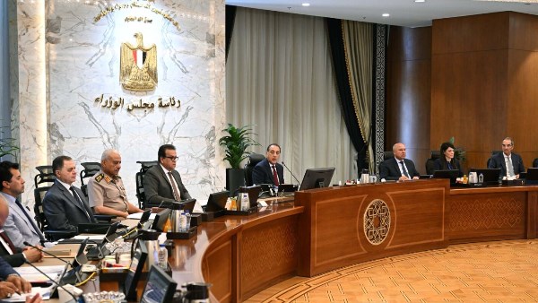 مدبولى يطمئن المواطنين: لدينا احتياطيات استراتيجية من السلع بما يكفي حاجة الاستهلاك المحلي