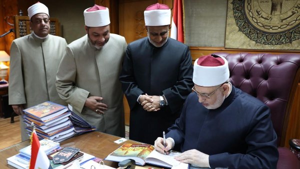 وكيل الأزهر يعتمد نتيجة الدور الأول لشهادات القراءات