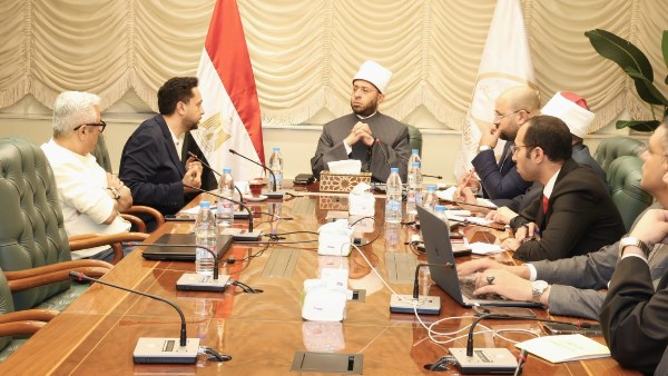 وزير الأوقاف يلتقي وفد المتحدة 