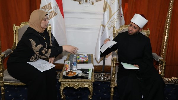 وزير الأوقاف يستقبل عددًا من أعضاء مجلس النواب