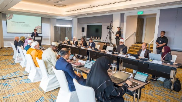 مفتي الجمهورية يشارك في اجتماع اللجنة الاستشارية لجامعة سنغافورة