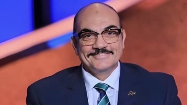 أستاذ العلوم السياسية 