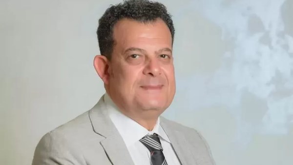 الدكتور عادل السباعي