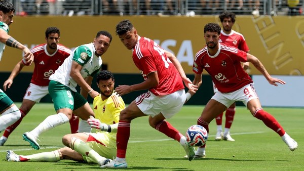 الأهلي وبالميراس البرازيلي 
