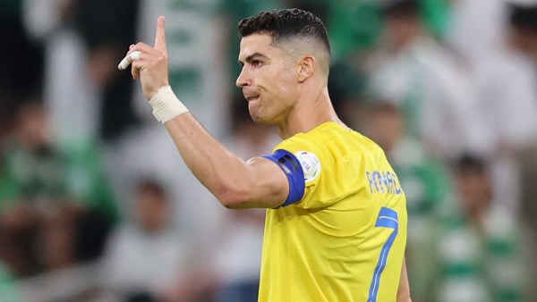 النصر السعودي يحسم ملف تجديد عقد كريستيانو رونالدو حتى صيف 2026