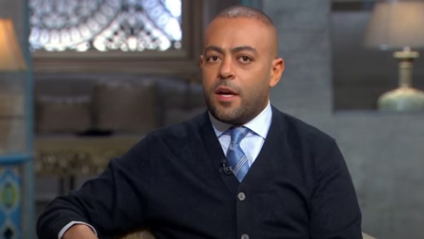  تامر عاشور