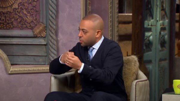 تامر عاشور