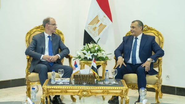 وزير الإنتاج الحربي يستقبل رئيس وزراء صربيا لبحث آليات تعزيز التعاون 