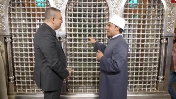 مقتنيات أثرية| كرسي الشعراوي والقبلة القديمة.. معلومات مذهلة من مسجد السيدة زينب