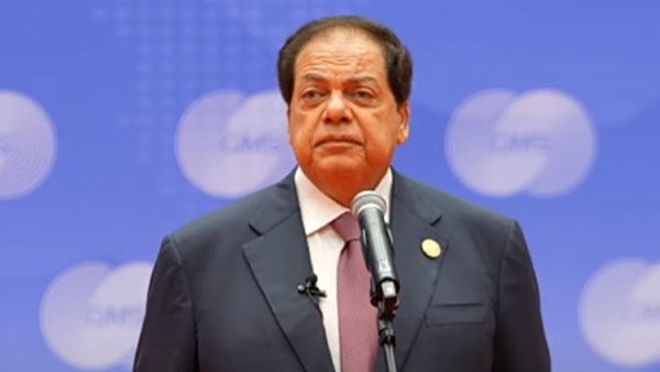 أبو العينين: مجموعة سيراميكا كليوباترا بدأت وسط الصحراء ونجحت في تعميرها