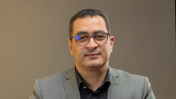محمود طاهر