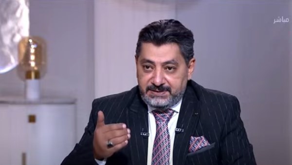 الإعلامي حسام الغمري