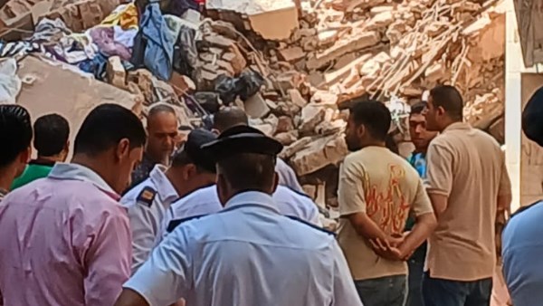 عقار منهار 