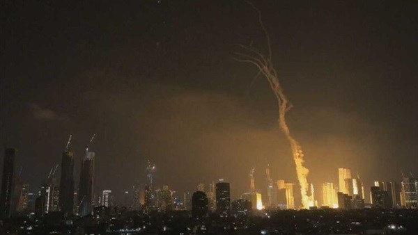 إيران