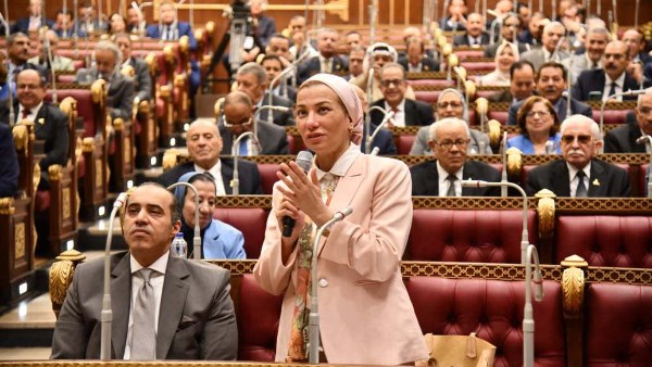 وزيرة البيئة: عاصفة الإسكندرية تندرج تحت مسمى "التكيف".. و"كان معلوم إنه جاي"