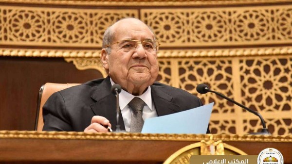 المستشار عبد الوهاب عبد الرازق رئيس مجلس الشيوخ