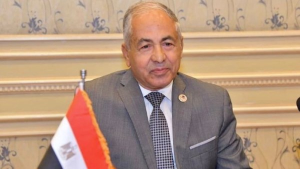 اللواء أحمد العوضي، النائب الأول لرئيس حزب حماة الوطن، رئيس لجنة الدفاع والأمن القومي بمجلس النواب