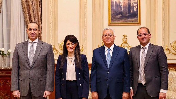 وزراء يشكرون رئيس مجلس النواب